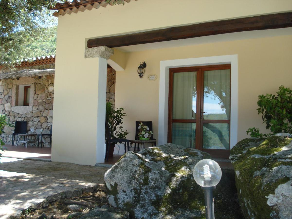 Hotel Valkarana Country Relais (Adults Only) Sant'Antonio di Gallura Extérieur photo