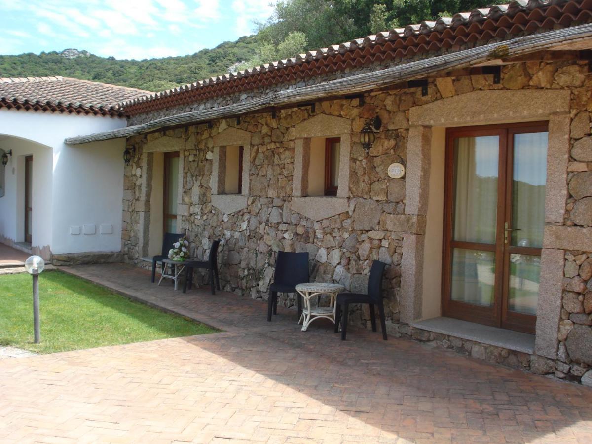 Hotel Valkarana Country Relais (Adults Only) Sant'Antonio di Gallura Extérieur photo