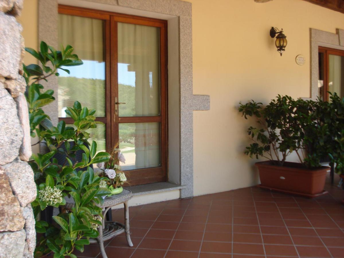 Hotel Valkarana Country Relais (Adults Only) Sant'Antonio di Gallura Extérieur photo