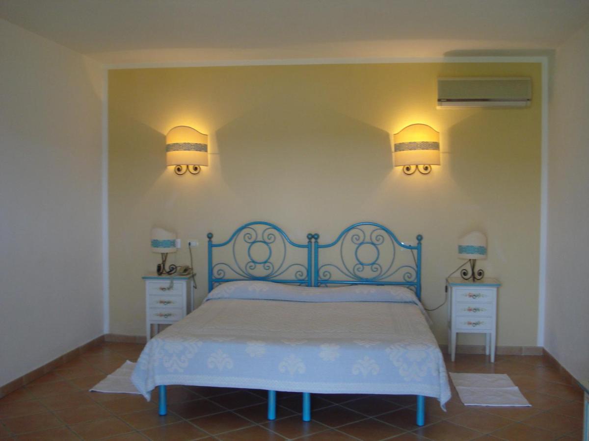 Hotel Valkarana Country Relais (Adults Only) Sant'Antonio di Gallura Extérieur photo
