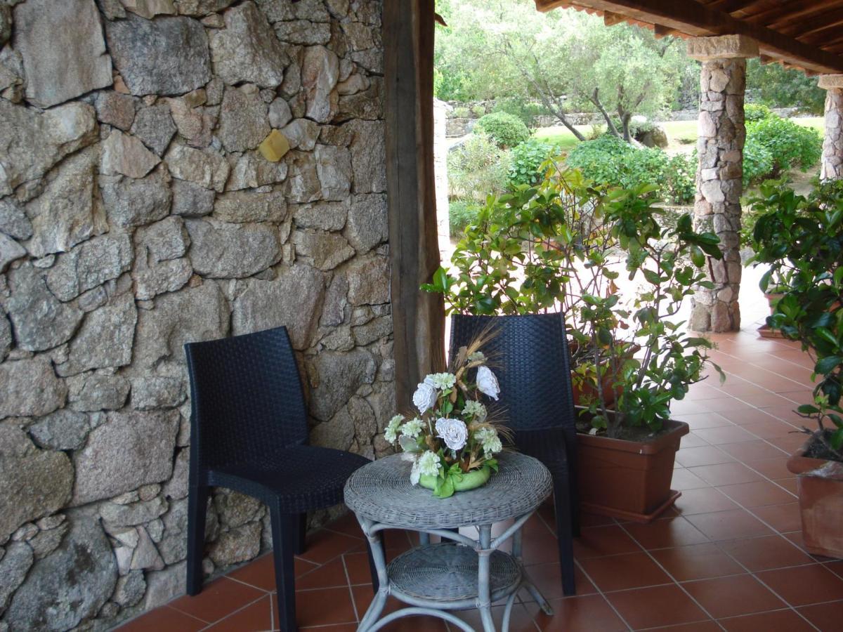 Hotel Valkarana Country Relais (Adults Only) Sant'Antonio di Gallura Extérieur photo