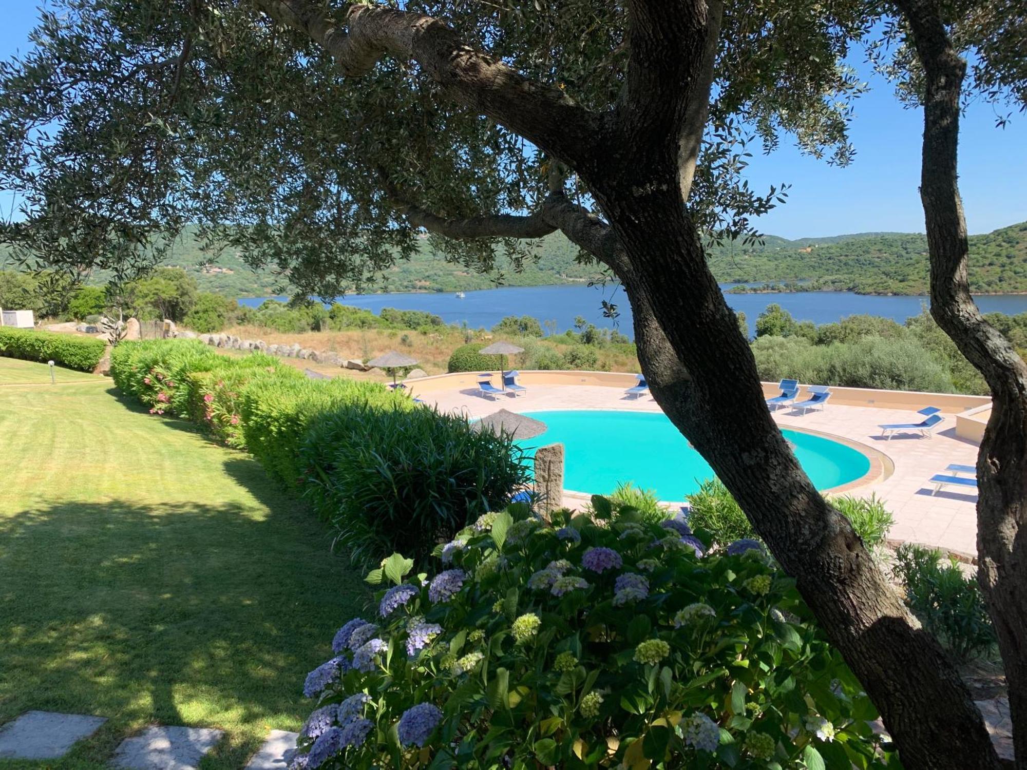 Hotel Valkarana Country Relais (Adults Only) Sant'Antonio di Gallura Extérieur photo