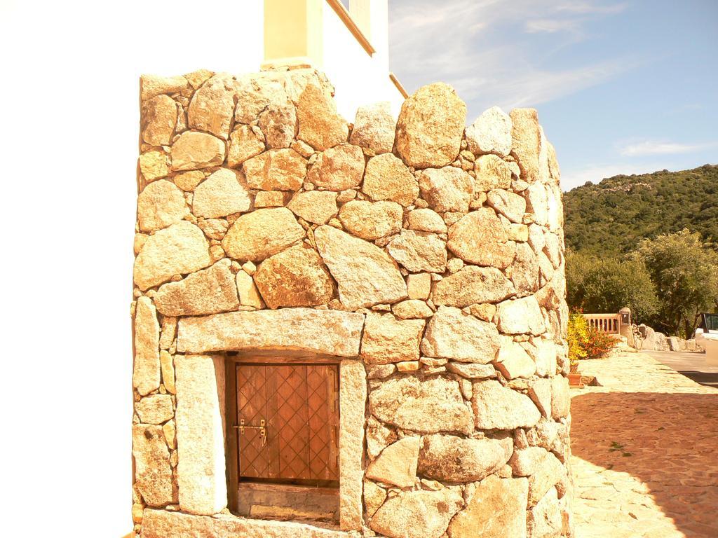 Hotel Valkarana Country Relais (Adults Only) Sant'Antonio di Gallura Extérieur photo